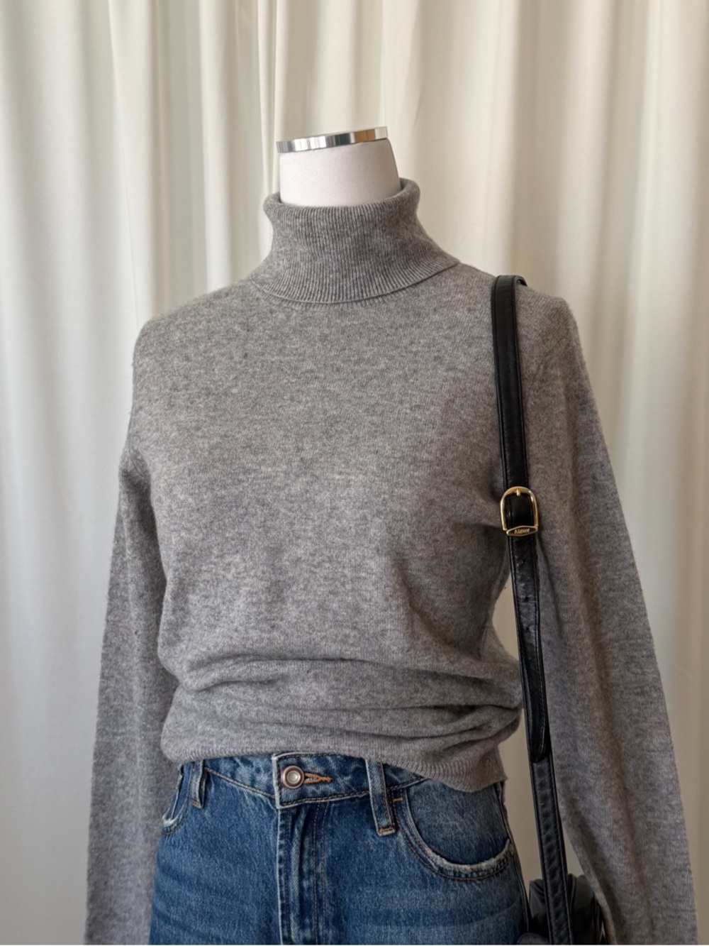 Sofia Cashmere Grey Turtleneck Sweater 100% Cashmere Size Medium. - Picture 6 of 12